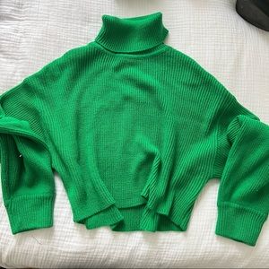Stunning Kelly Green H&M Sweater 🤍